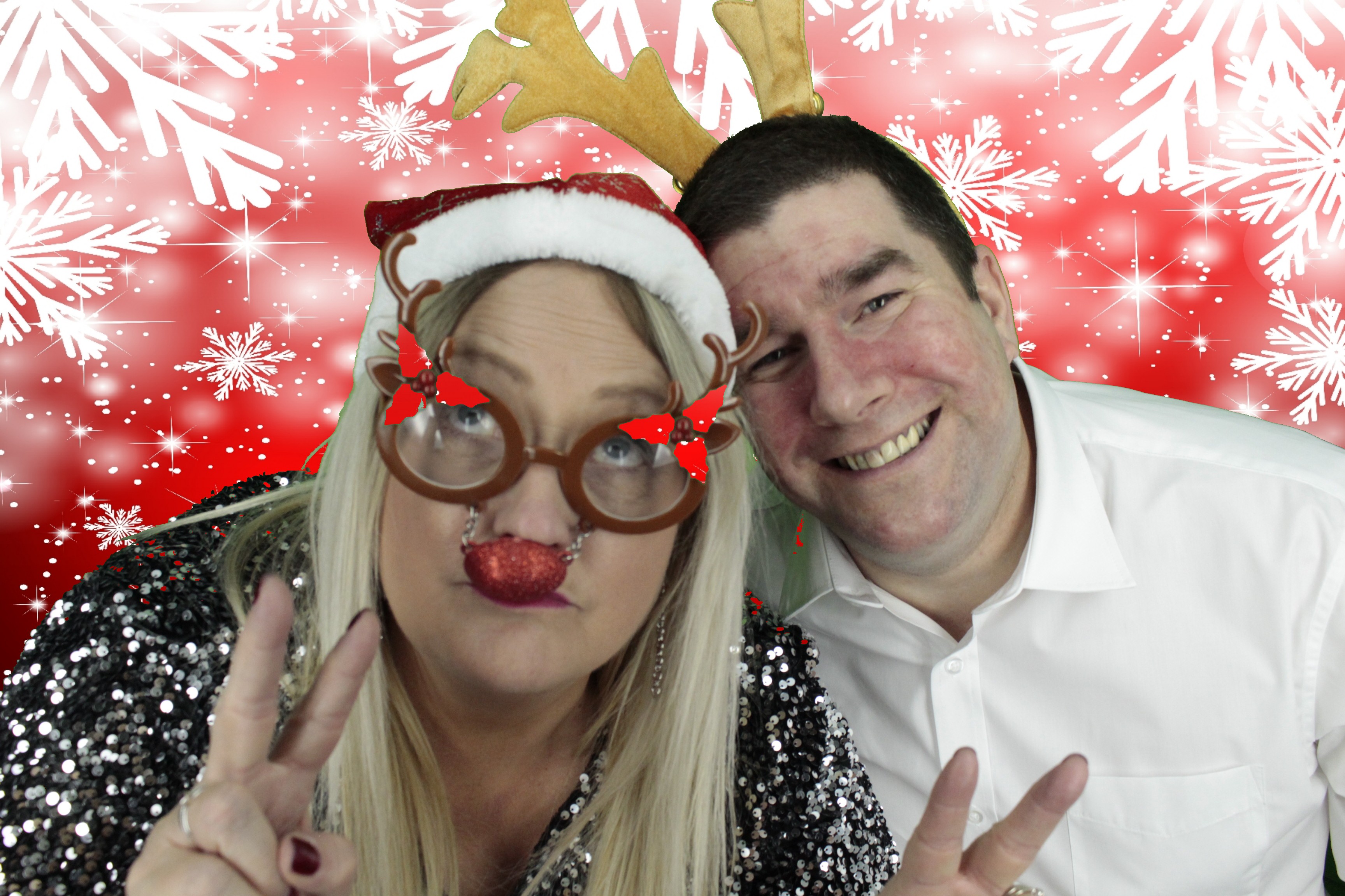 Silvermere Christmas Party | View more photos from the event at gallery.myphotoboothexperience.co.uk/u/MyPhotoBoothExperienceLtd/Silvermere-Christmas-Party-3